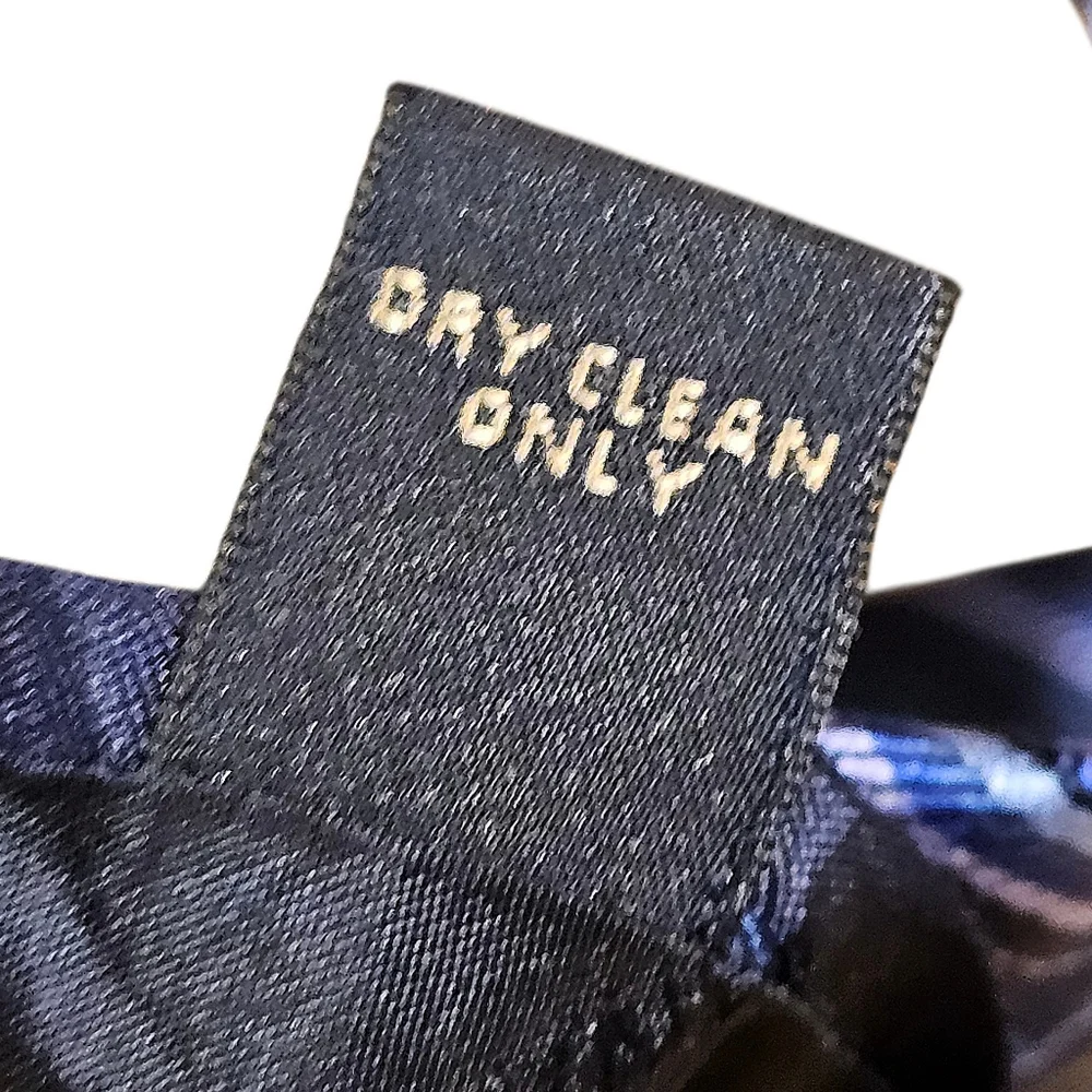 BANANA REPUBLIC TIE